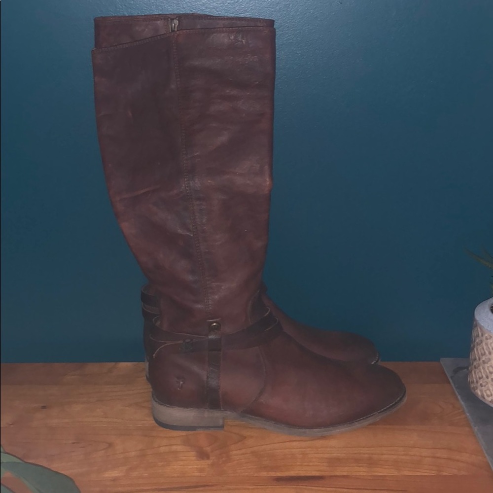 Frye Melissa tall brown leather boots. Size 8B.